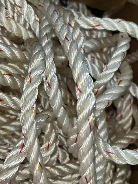 753963143429 NEW ENGLAND ROPES Poly Pstr Mottled 600 #3
